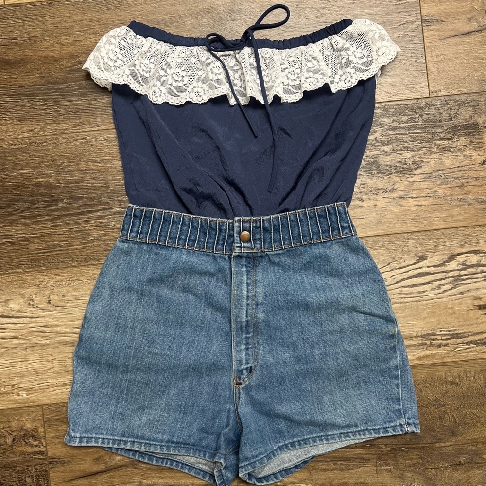 Rare vintage high waisted Wrangler jean denim shorts
